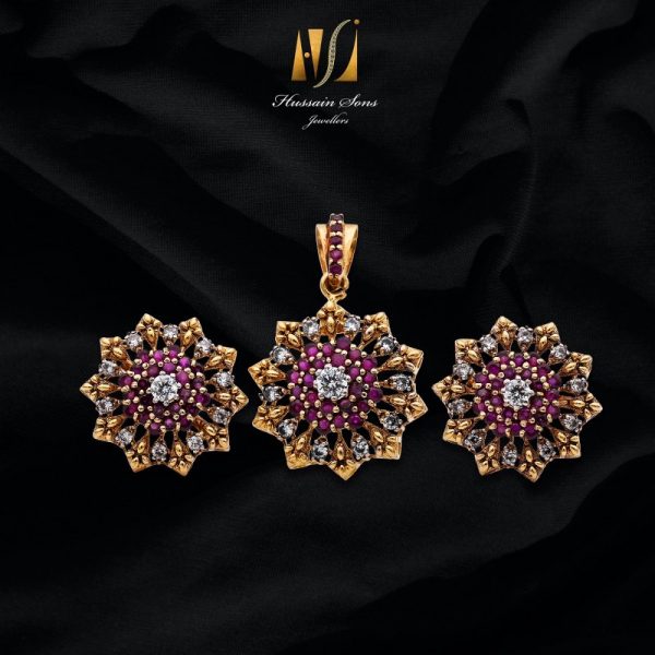 Gold Pendant Design
