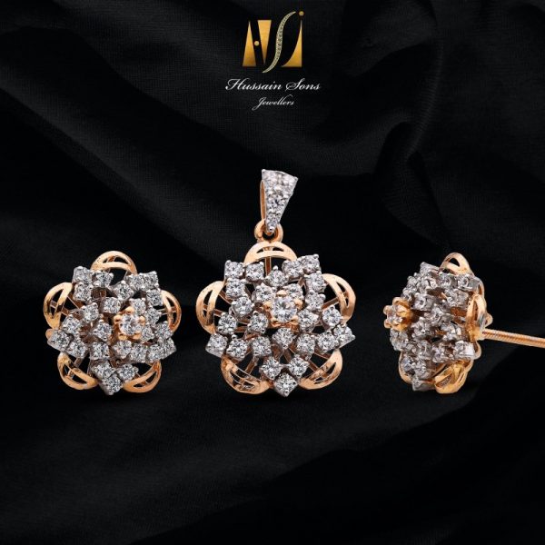 Gold Pendant Design