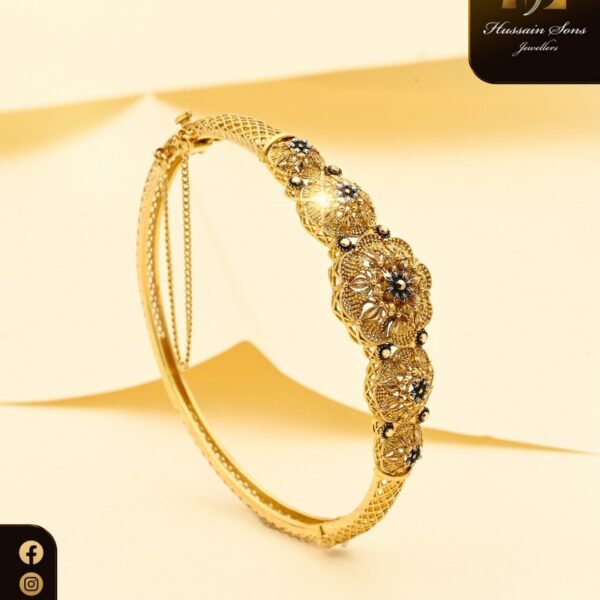 Gold Bracelet Design