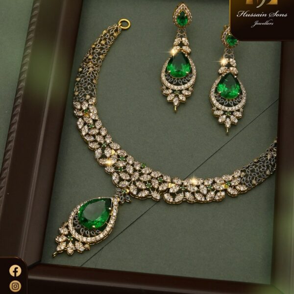Gold Necklace Design