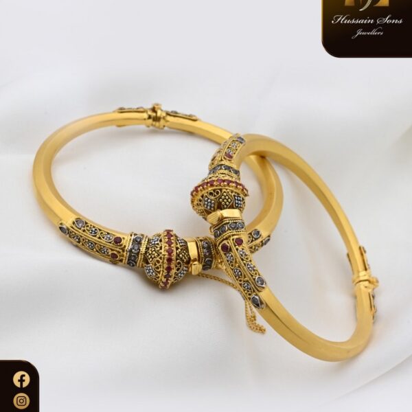 Gold Bracelet Design